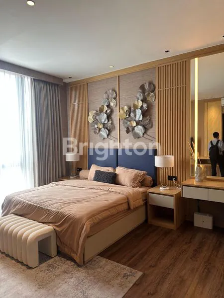 image RUMAH MEWAH 3 LANTAI DI GARDEN RESIDENCE, VIEW GOLF (7)