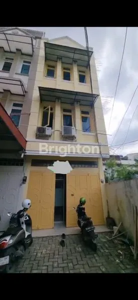 image RUKO 3 LANTAI SIAP USAHA, SHM DI JLN BUKIT BARISAN (1)