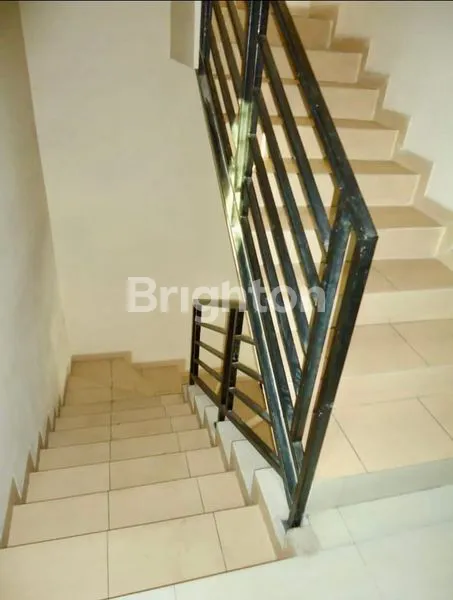 image RUKO 3,5 LT SIAP PAKAI DI KEBON JERUK RAYA (5)