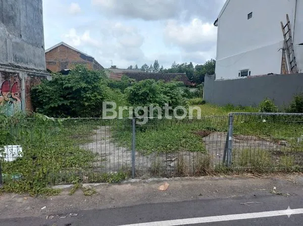 image TANAH PEKARANGAN LOKASI PREMIUM DI RING ROAD UTARA JOGJA (1)