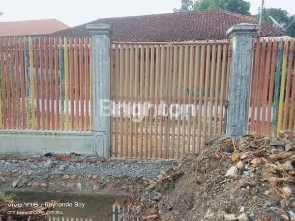 image JAKSA AGUNG SUPRAPTO BOJONEGORO RUMAH HITUNG TANAH DENGAN UKURAN LEBIH BESAR  DARI SHGB LANGKA (1)