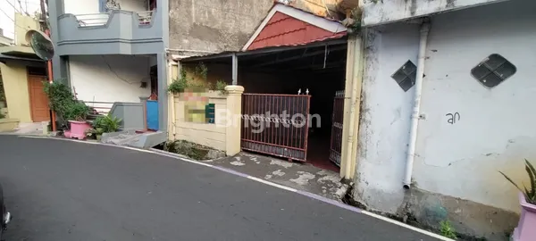 image RUMAH LUAS 2 LANTAI STRATEGIS DI UTAN KAYU SELATAN, JAKARTA TIMUR (1)