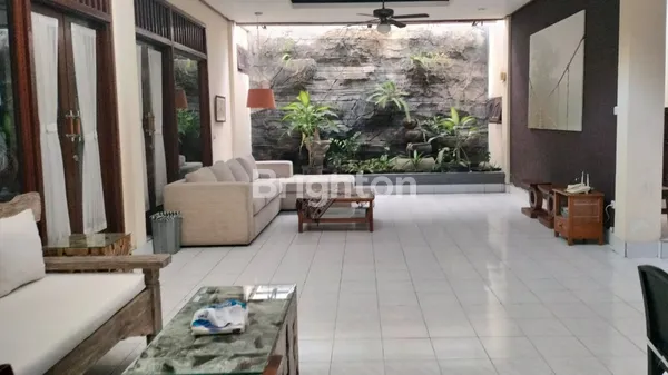 image DIJUAL RUMAH MODERN DI PUSAT KOTA DENPASAR – AREA PRESTISIUS RENON (2)
