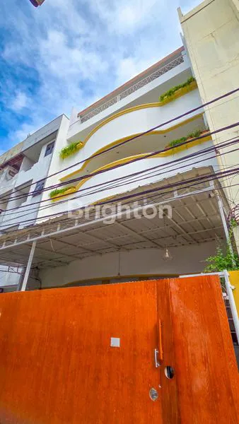 image RUMAH KOST 32 KAMAR DI MANGGA BESAR, ROI 8-9% (1)
