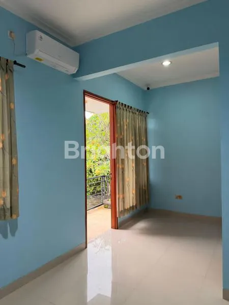 image RUMAH 3 KAMAR SEMI FURNISHED DI NUSA LOKA BSD (2)