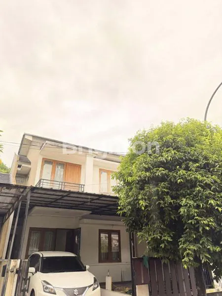 image RUMAH 3 KAMAR SEMI FURNISHED DI NUSA LOKA BSD (1)