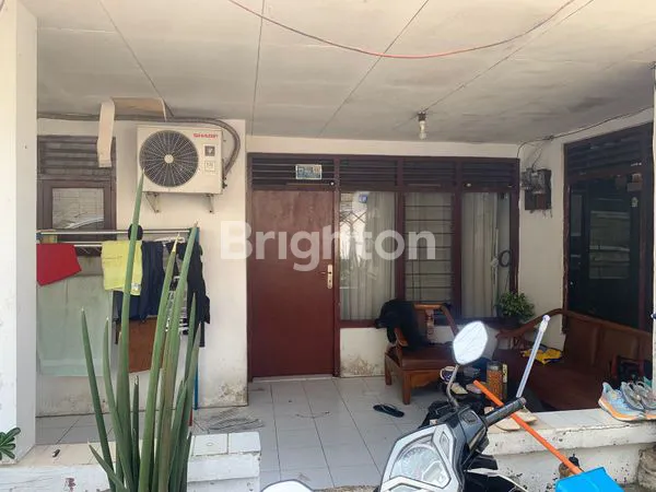image DIJUAL RUMAH STRATEGIS & NYAMAN LOKASI FAVORIT JAKARTA SELATAN, COCOK UNTUK HUNIAN KELUARGA MAUPUN INVESTASI JANGKA PANJANG. (4)