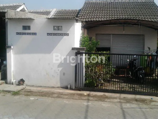 image RUMAH ADA TEMPAT USAHA (1)