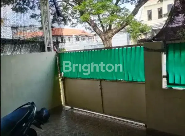 image RUMAH MINIMALIS STRATEGIS DI WIYUNG, SURABAYA (3)