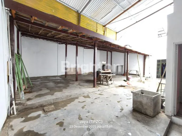 image TOKO STRATEGIS MOJOSONGO (4)