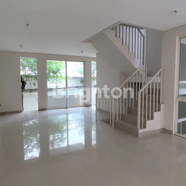 image SUPER MURAH!!! RUMAH 3 LANTAI DENGAN KONSEP FLYING GARDEN (2)