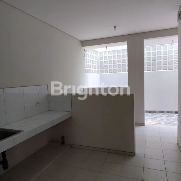 image SUPER MURAH!!! RUMAH 3 LANTAI DENGAN KONSEP FLYING GARDEN (6)