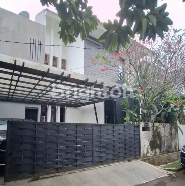 image RUMAH BESAR 2 LANTAI SEMI FURNISH DI BINTARO JAYA SEKTOR 9 (1)