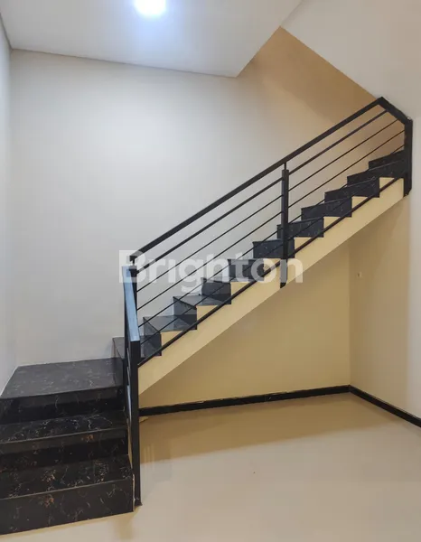 image SIAP HUNI RUMAH BARU NIRWANA EKSEKUTIF BEBAS BANJIR HANYA 1M AN (7)