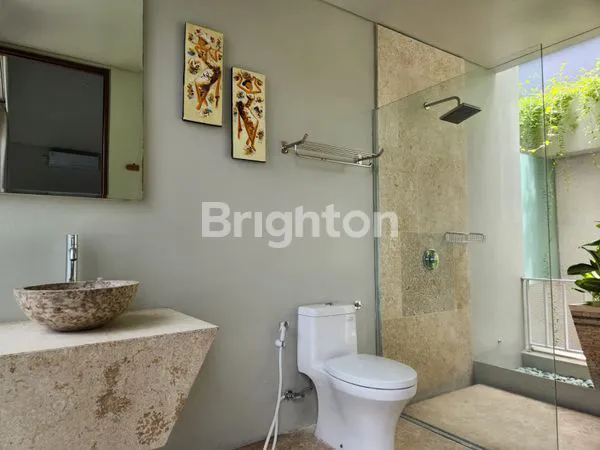 image VILLA MEWAH 5+1 KAMAR LOKASI PURI GADING JIMBARAN (7)
