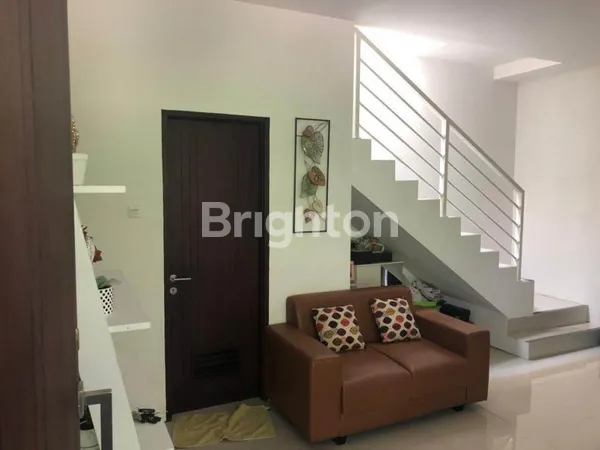 image DIJUAL CEPAT BU!! RUMAH 2 LANTAI SURABAYA BARAT FULL FURNISHED! (3)