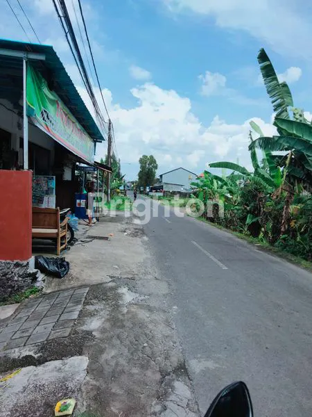 image DISEWAKAN TANAH LOKASI SANGAT STRATEGIS, PINGGIR JALAN, LINGKUNGAN RAME DAN PADAT PENDUDUK  (2)