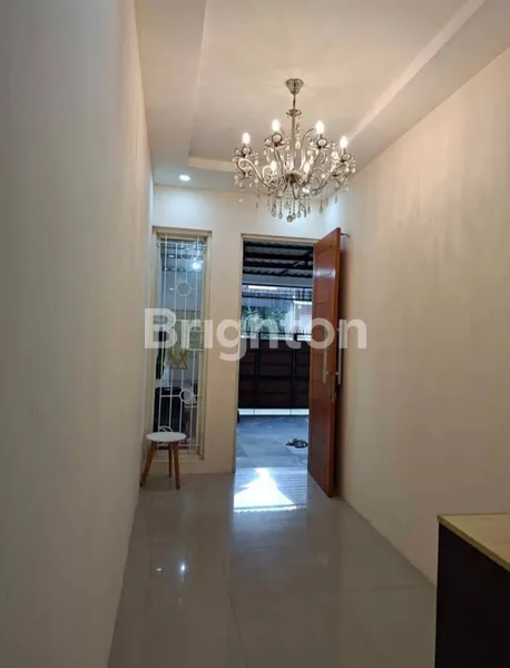 image DI JUAL RUMAH DI PERUM GUNATAMA GUNUNGANYAR, SEBELAH WIGUNA (3)