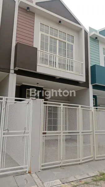 image RUMAH BARU 2 LANTAI SIAP HUNI DI LEBAK INDAH (2)