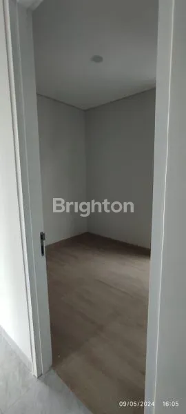 image RUMAH HOOK BSD, LT 120M², 4+1 KT, HARGA SPESIAL (5)