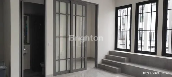 image RUMAH HOOK BSD, LT 120M², 4+1 KT, HARGA SPESIAL (6)