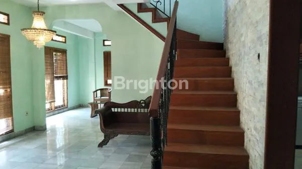 image JUAL RUMAH BESAR DI HOOK (3)