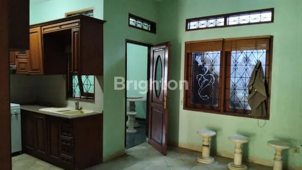 image JUAL RUMAH BESAR DI HOOK (4)