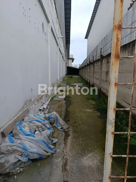 image GUDANG BAGUS DAN LUAS (7)