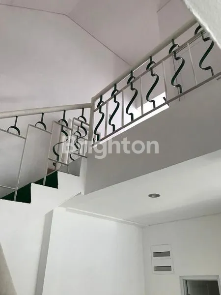 image RUMAH 2 LANTAI BARU RENOVASI DI BINTARO JAYA SEKTOR 5 – DEKAT STAN (6)