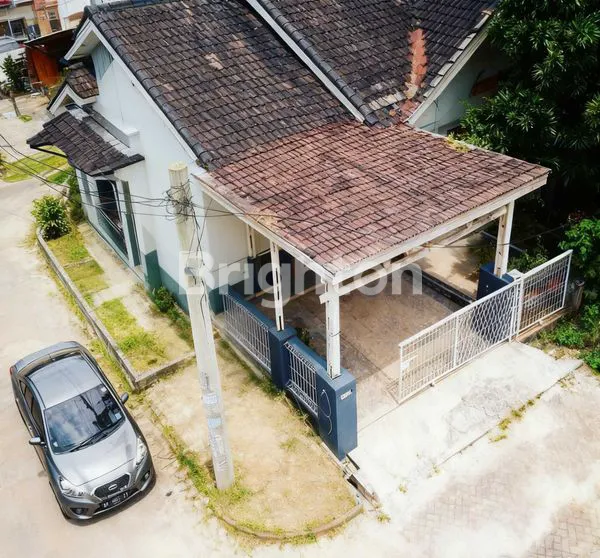 image RUMAH HOEK STRATEGIS DI BUKIT KENCANA, 3 KT (4)