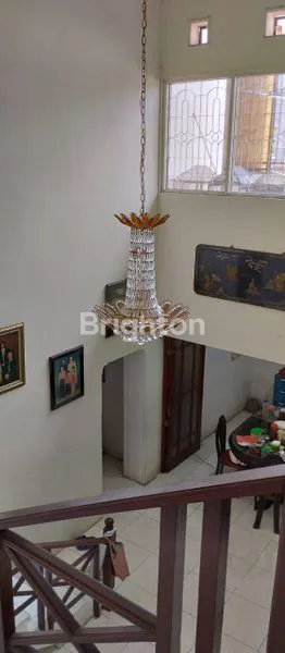 image RUMAH DI SEMOLOWARU ELOK (3)