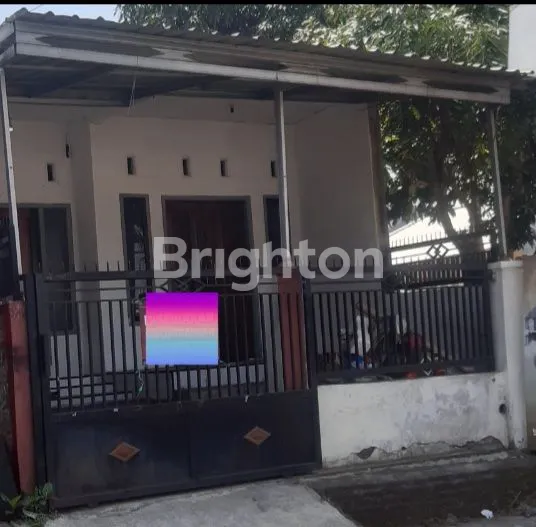 image DISEWAKAN RUMAH TENGAH KOTA DEKAT DENGAN BERBAGAI AKSES JALAN  (3)