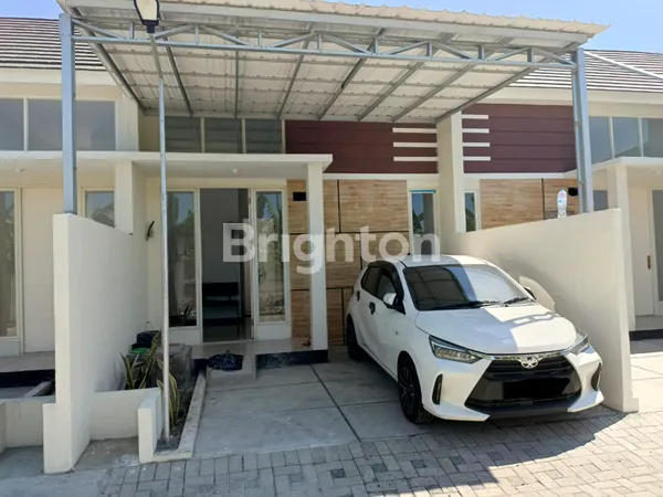 image RUMAH NYAMAN DENGAN KONSEP MINIMALIS MODERN DEKAT DENGAN MEDOKAN, WONOREJO, TOL WARU JUANDA, RAYA MERR (1)