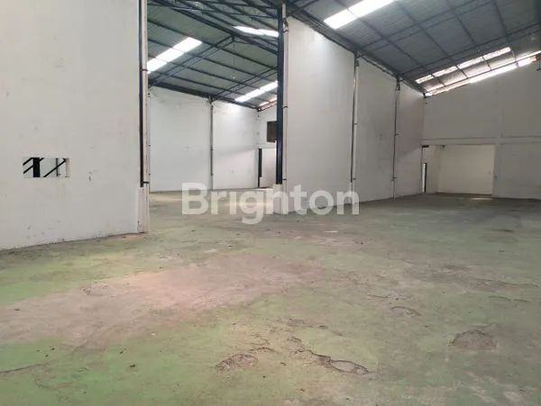 image DISEWAKAN GUDANG RAWA LELE (4)