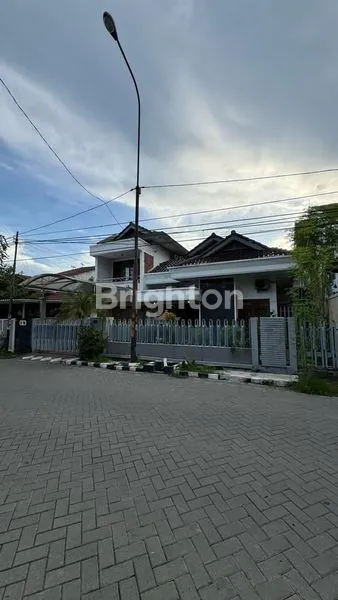 image RUMAH DHARMAHUSADA INDAH BARAT 1,5 LANTAI LOKASI STRATEGIS (8)
