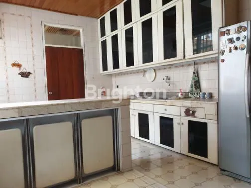 image RUMAH DI RAYA MANYAR KERTOARJO (4)