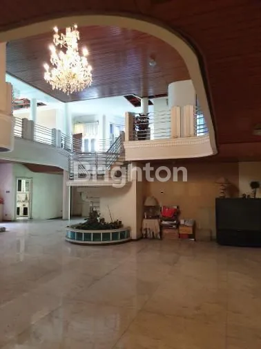 image RUMAH DI RAYA MANYAR KERTOARJO (2)