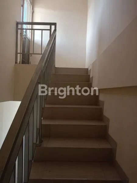 image DISEWAKAN MURAH – RUKO 3½ LANTAI JL. RAYA PEKAYON, BEKASI  (6)