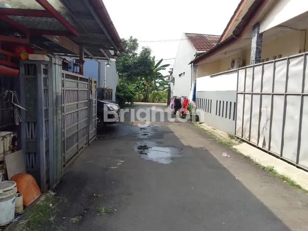 image TURUN HARGA! RUMAH POJOK SIAP HUNI SAMPING MALL THE PARK SAWANGAN (8)