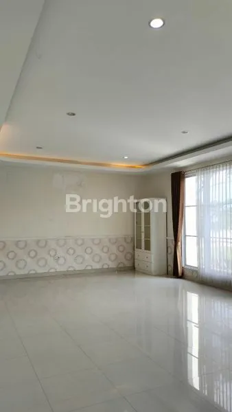 image RUMAH LUAS 2 LANTAI DI ARGOPURO JEMBER, LT 670M² (4)