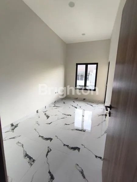 image RUMAH BARU MINIMALIS MODERN 2 LANTAI SEMI FURNIAHED MERUYA JAKARTA BARAT (2)