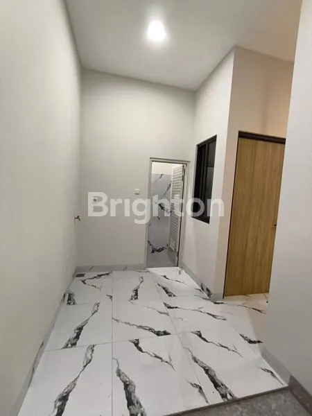 image RUMAH BARU MINIMALIS MODERN 2 LANTAI SEMI FURNIAHED MERUYA JAKARTA BARAT (7)
