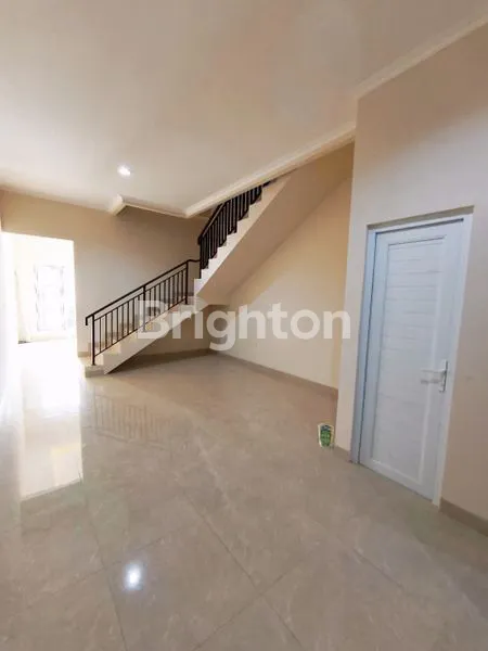 image RUMAH BARU 3 LT BISA USAHA DURI KEPA DKT TANJUNG DUREN ROW 2 MOBIL (3)