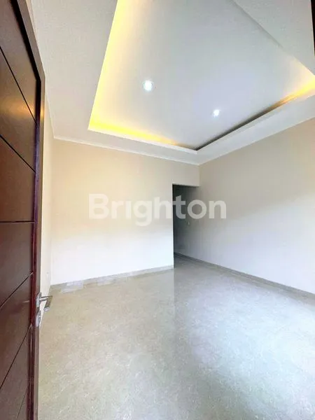 image RUMAH BARU 3 LT BISA USAHA DURI KEPA DKT TANJUNG DUREN ROW 2 MOBIL (2)