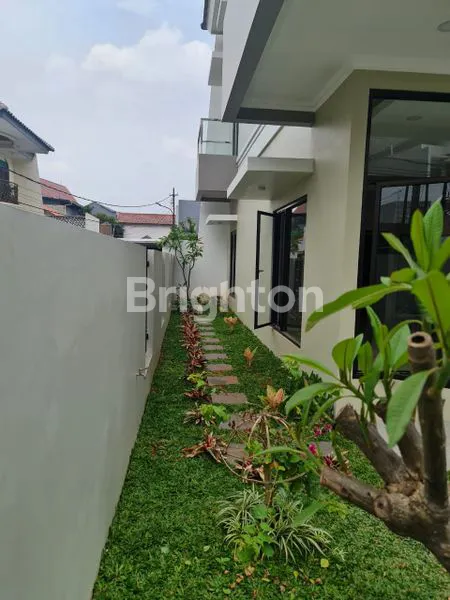 image THE NEW TOWNHOUSE 2 LANTAI DUREN SAWIT JAKARTA TIMUR HOOK STRATEGIS BEBAS BANJIR\N (8)