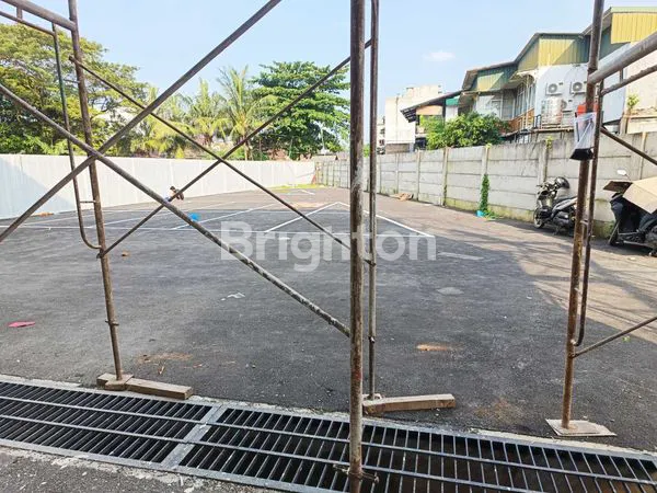 image STAND 3 GANDENG SIAP PAKAI DIJALAN DR. MANSYUR (6)