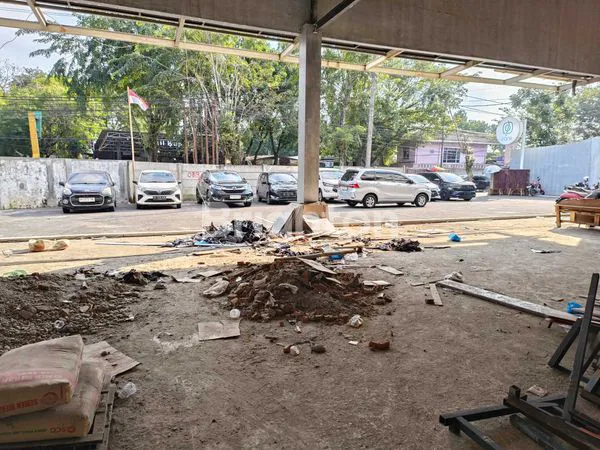 image STAND 3 GANDENG SIAP PAKAI DIJALAN DR. MANSYUR (3)