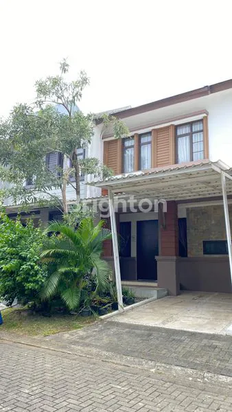 image RUMAH 2 LANTAI FURNISH LENGKAP DI BSD (8)