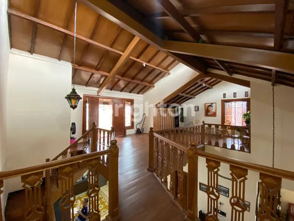 image RUMAH NYAMAN DALAM PERUMAHAN DEKAT AMBARRUKMO PLAZA (4)