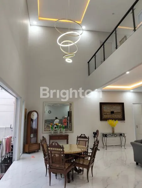 image RUMAH MEWAH 2 LANTAI DI TAMAN BOROBUDUR TIMUR (4)